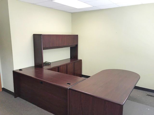Office Building - Augusta, KS: 102 E 5th Ave, Augusta, KS 67010
